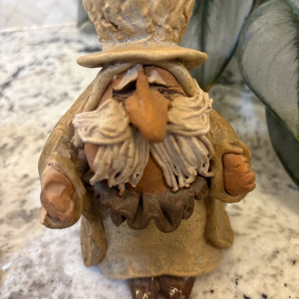 VTG Homemade Studio Pottery Folk Art Old Couple Salt & Pepper Shaker Rustic Pair